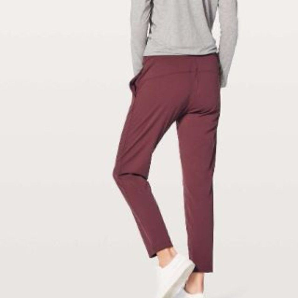 LULULEMON On The Fly Pant Maroon Burgundy Redwood Size 2